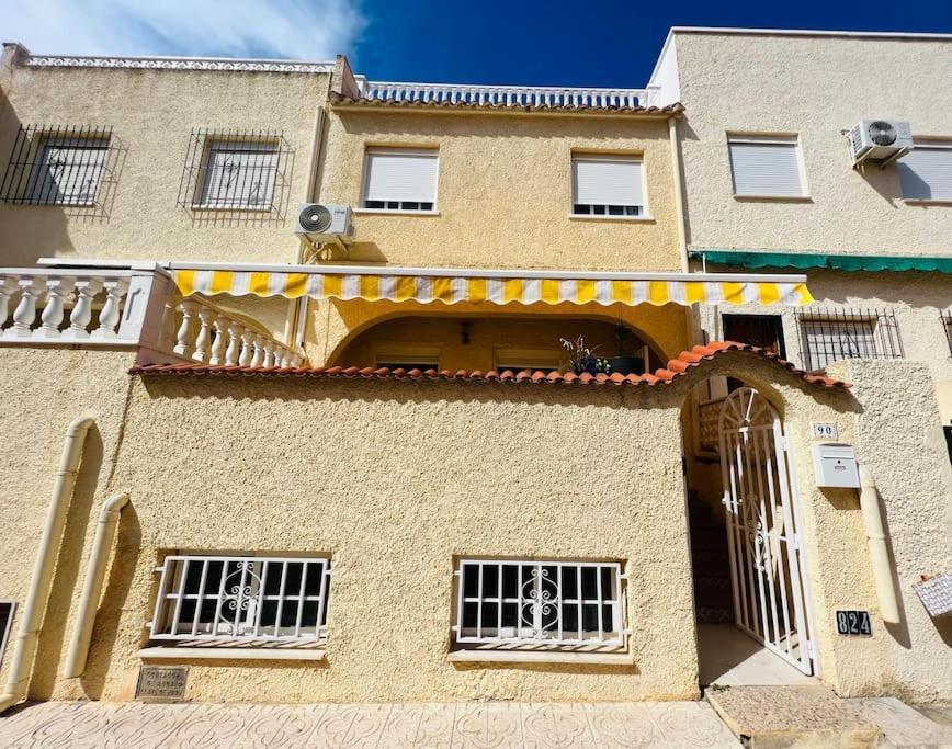 Vakantiehuis Sunny, South-facing & Welcoming